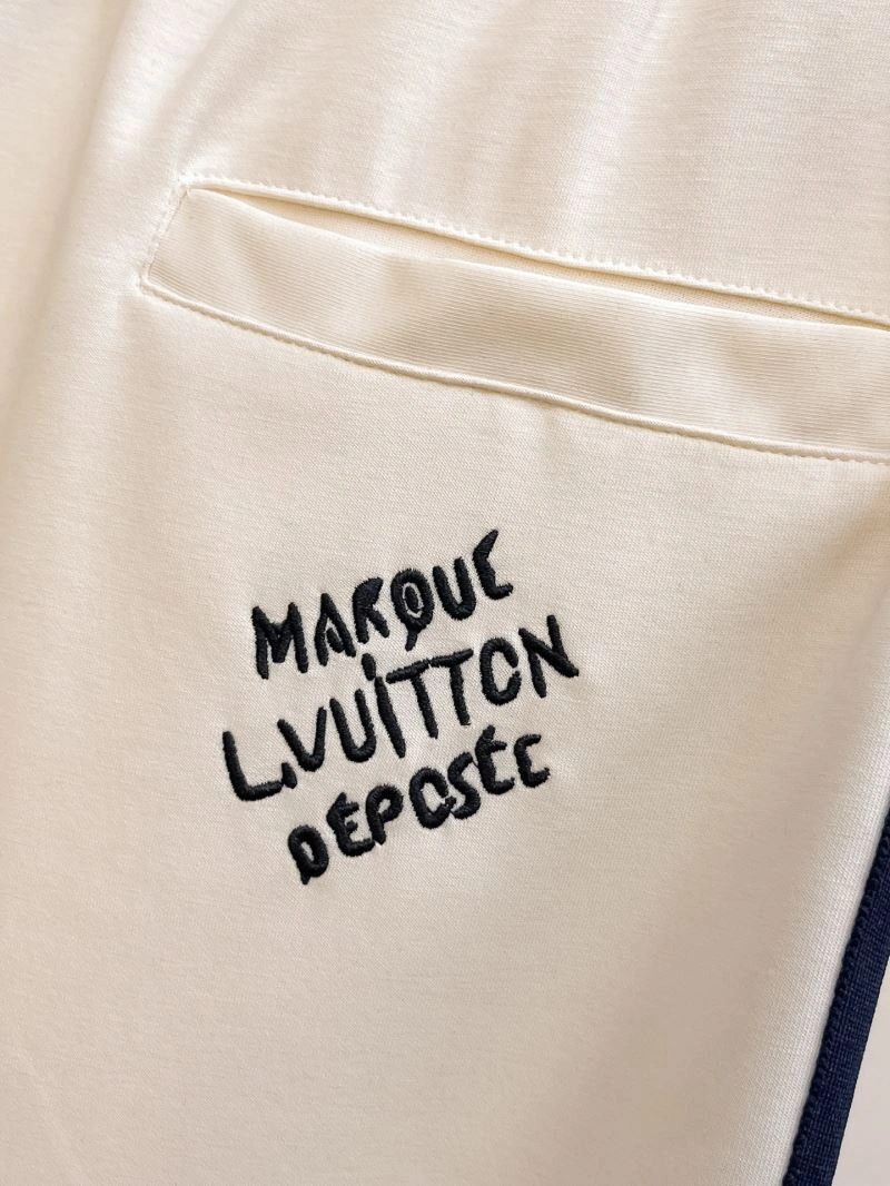 Soft Louis Vuitton Short Suits 133675