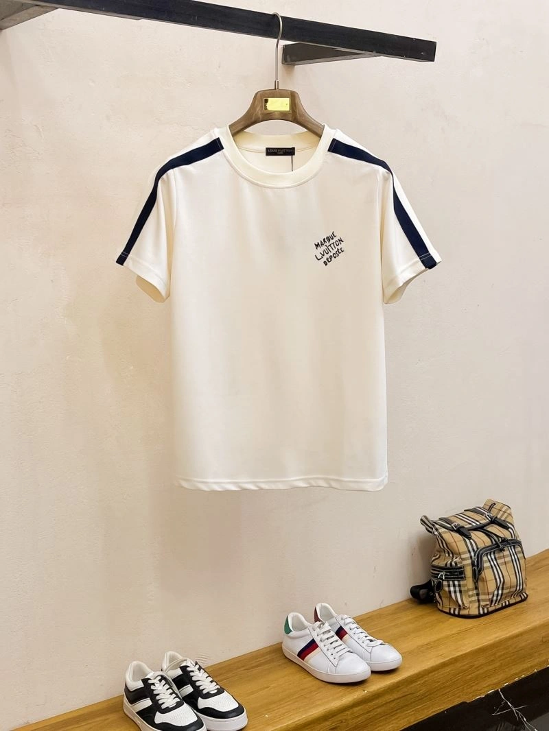 Soft Louis Vuitton Short Suits 133675
