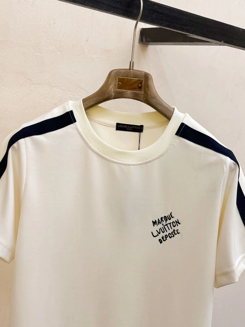 Soft Louis Vuitton Short Suits 133675