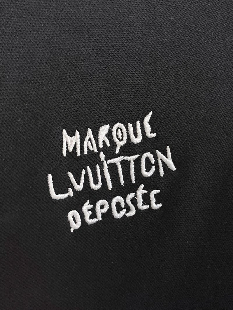 Breathable Louis Vuitton Short Suits 133679