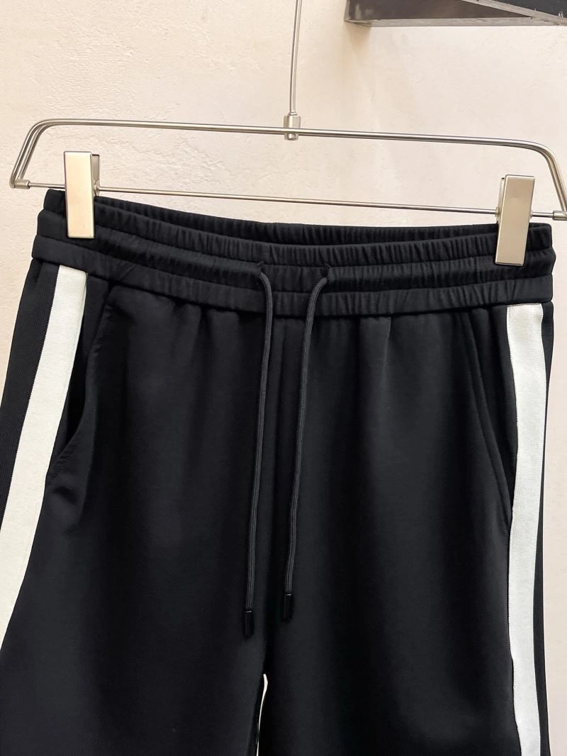 Breathable Louis Vuitton Short Suits 133679