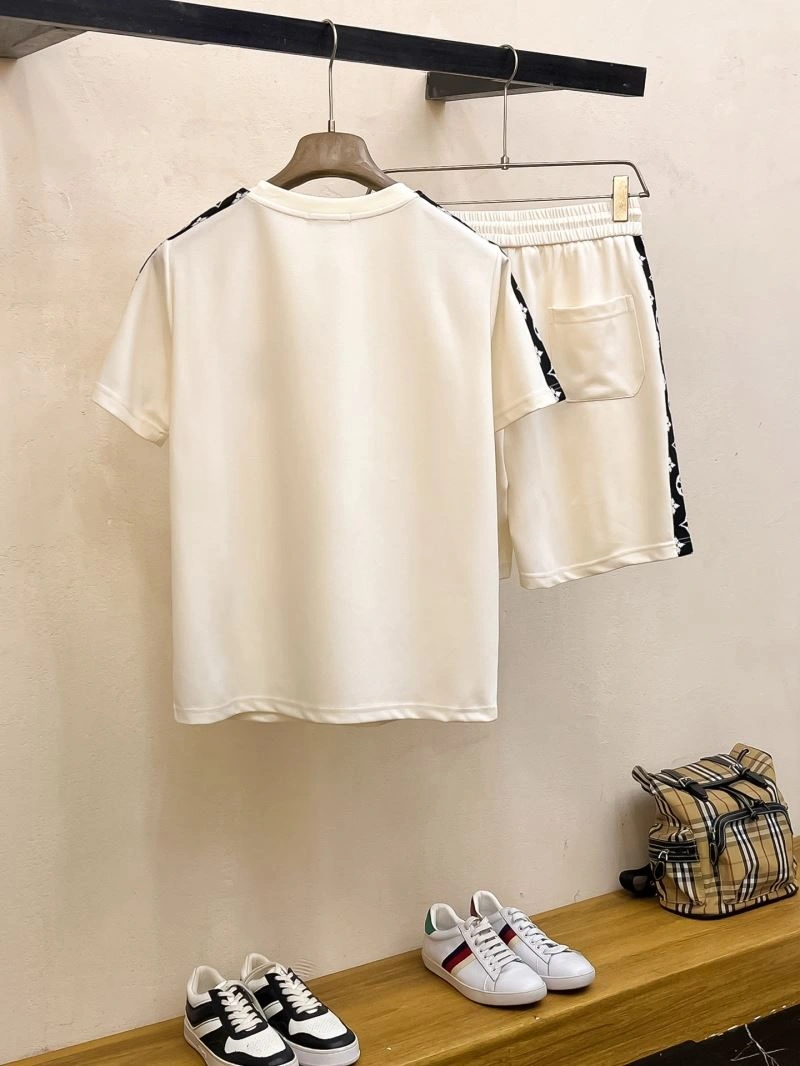 Louis Vuitton Short Suits Colorful 133678
