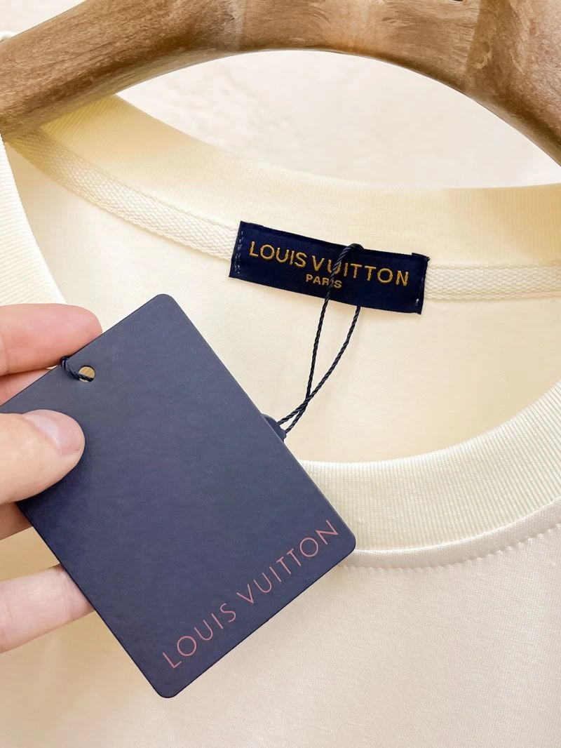 Louis Vuitton Short Suits Colorful 133678