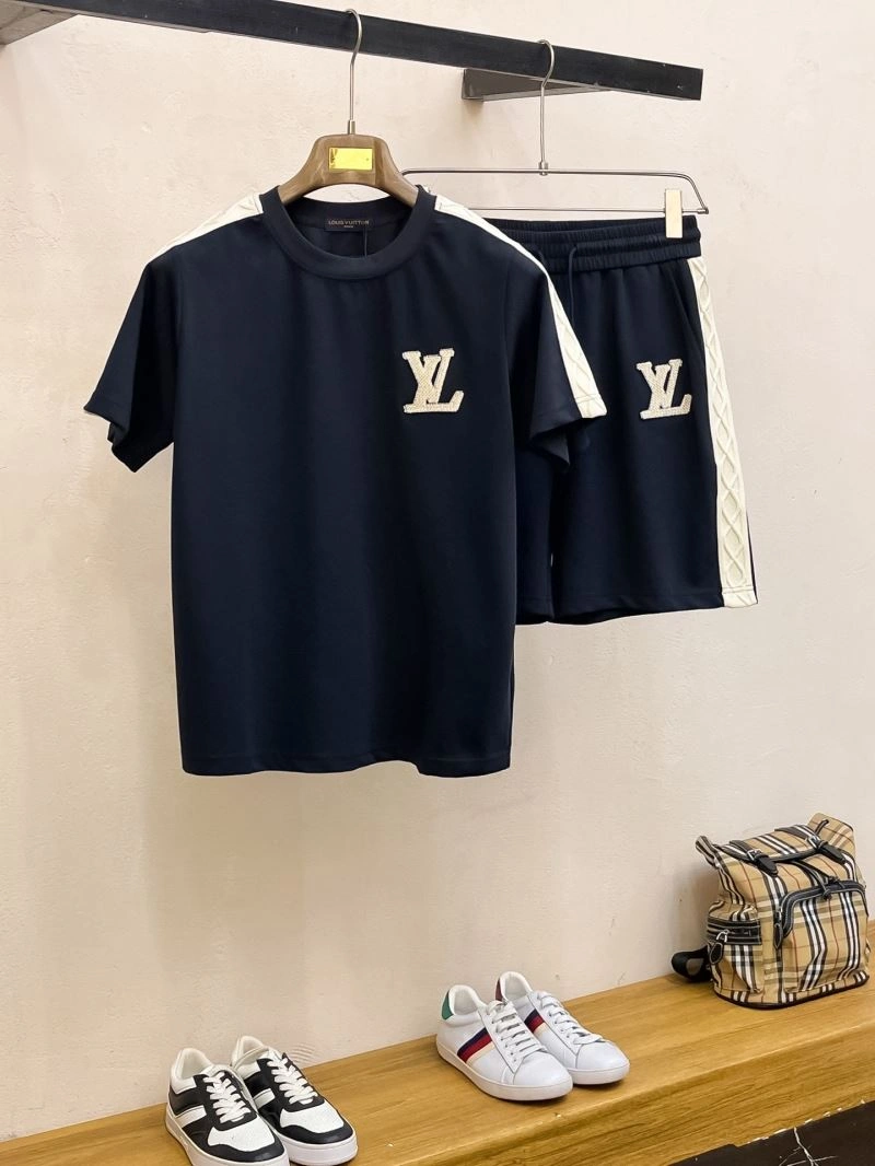 Vibrant Louis Vuitton Short Suits 133669