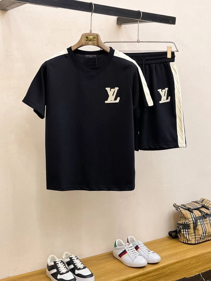 ModernLook Louis Vuitton Short Suits 133668