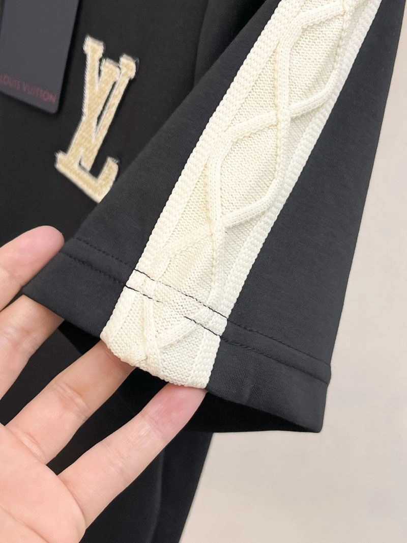 ModernLook Louis Vuitton Short Suits 133668