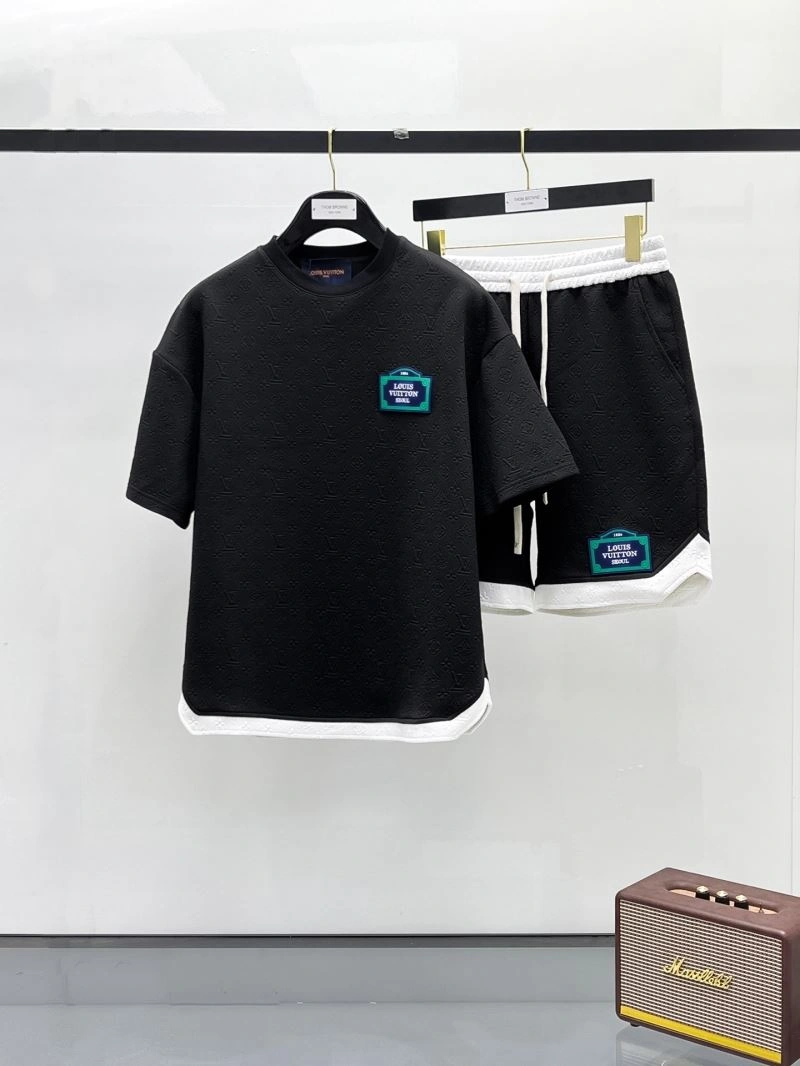 NewStyle Louis Vuitton Short Suits 132714