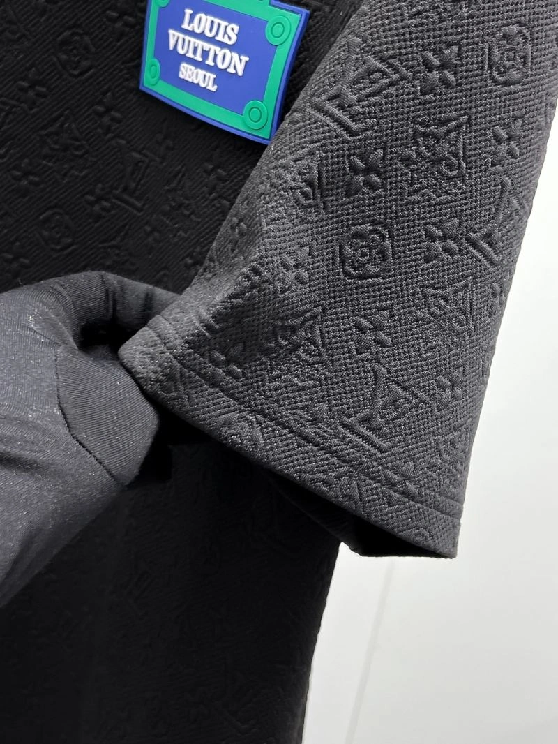 NewStyle Louis Vuitton Short Suits 132714