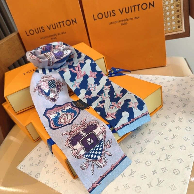 Louis Vuitton Silk Bold 272063