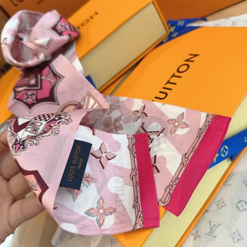 Louis Vuitton Silk Effortless 272061