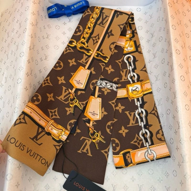 Louis Vuitton Silk AllSeason 272028