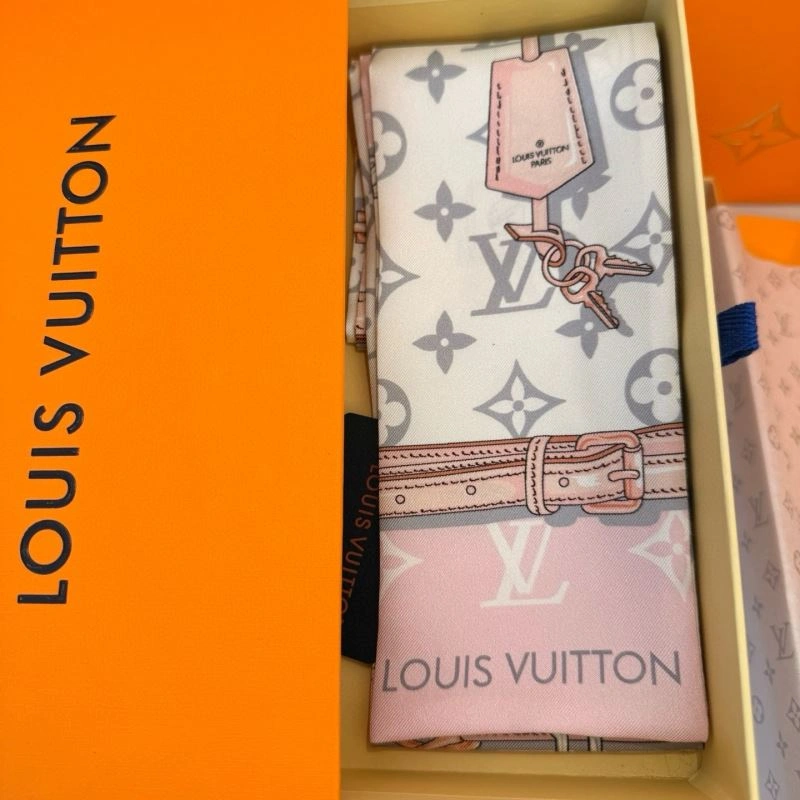 Premium Louis Vuitton Silk 272051