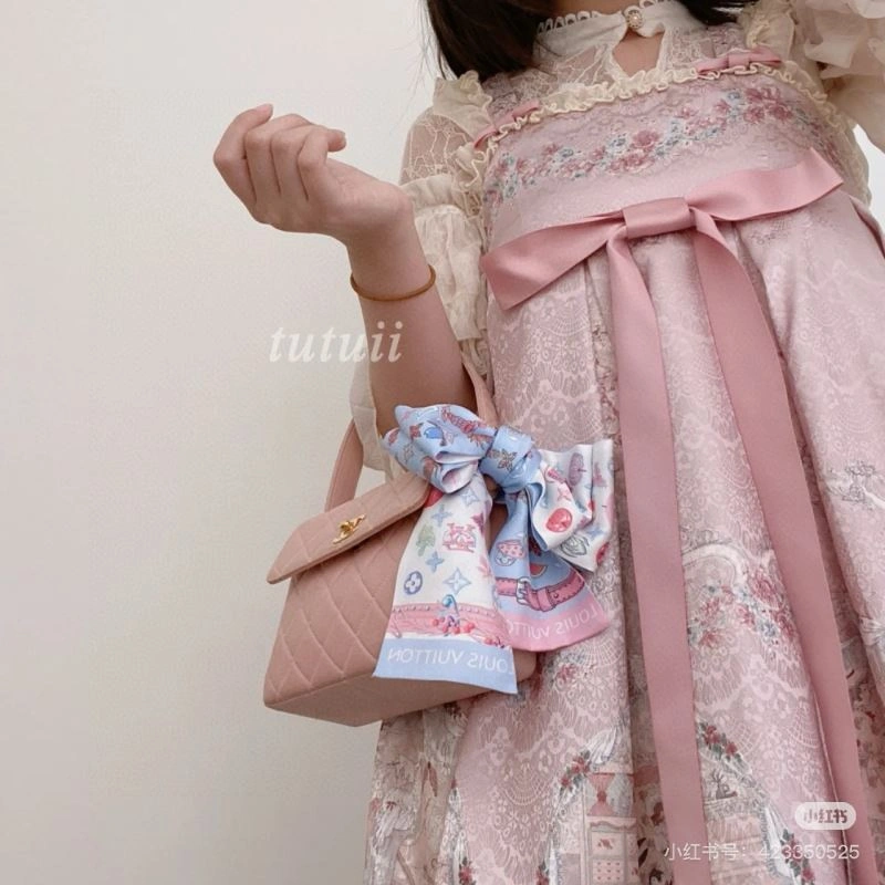 Louis Vuitton Silk Flexible 272050
