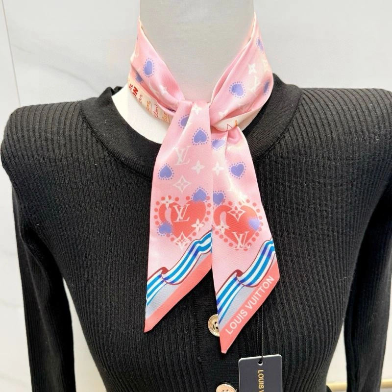 Louis Vuitton Silk Unisex 272033
