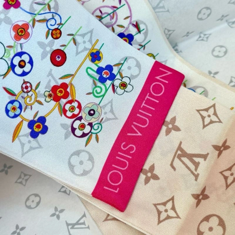 Functional Louis Vuitton Silk 272039