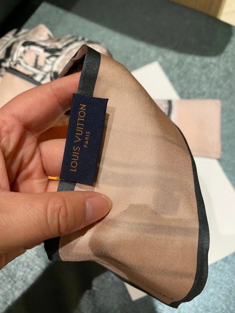 HighPerformance Louis Vuitton Silk 272470