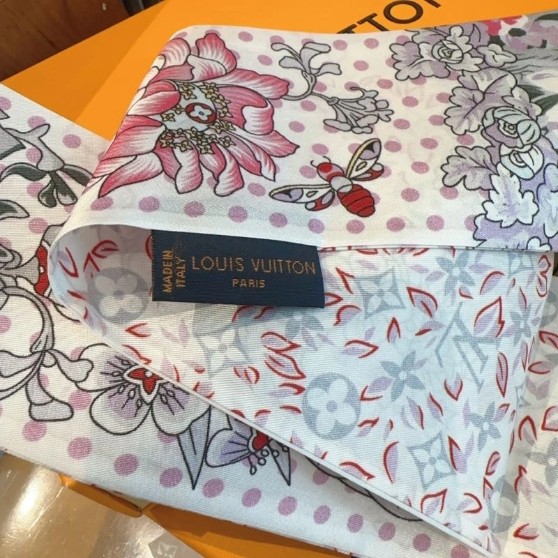 MoistureWicking Louis Vuitton Silk 272590