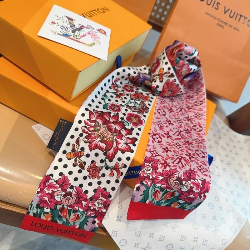 Stylish Louis Vuitton Silk 272610