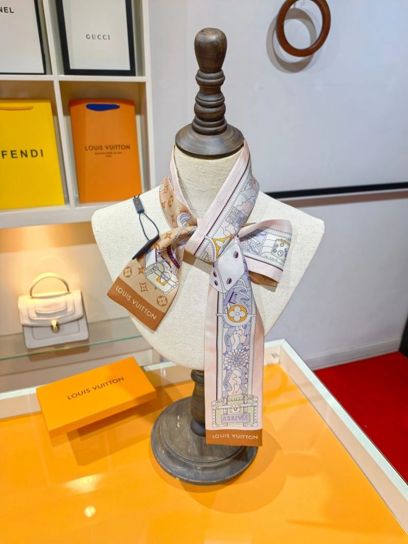 Louis Vuitton Silk Modern 272604