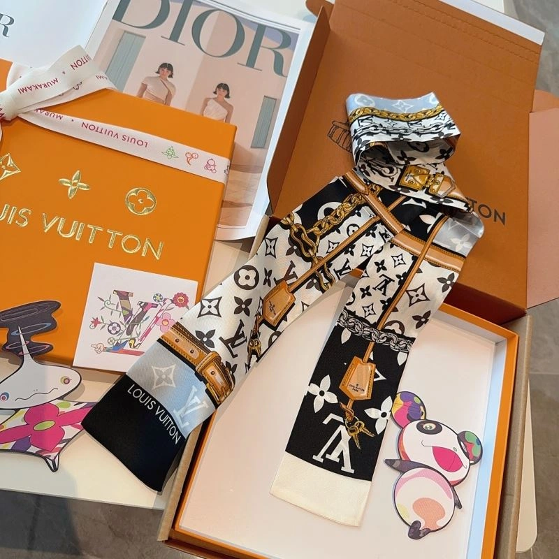 Louis Vuitton Silk Timeless 272605