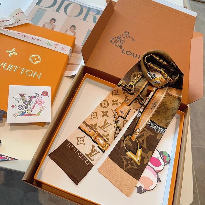 MultiPurpose Louis Vuitton Silk 272606