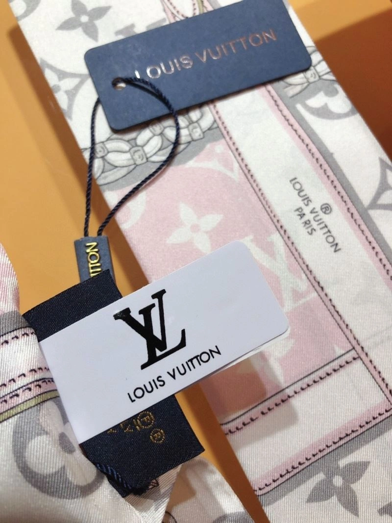 Louis Vuitton Silk Functional 272595