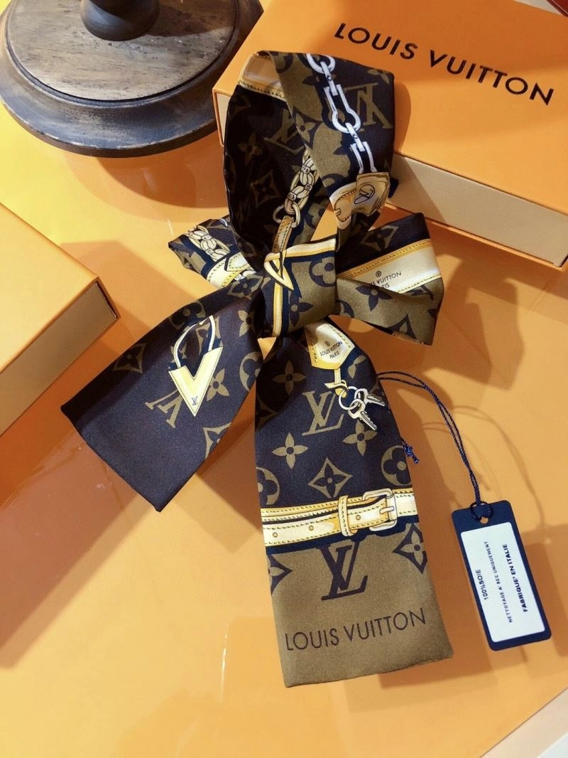 Contemporary Louis Vuitton Silk 272577