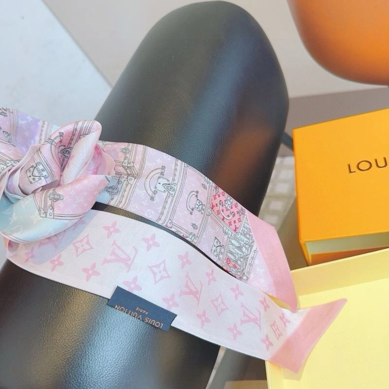 Louis Vuitton Silk StreetReady 272589