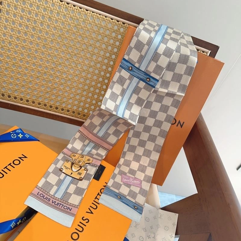 Louis Vuitton Silk Elegant 272608