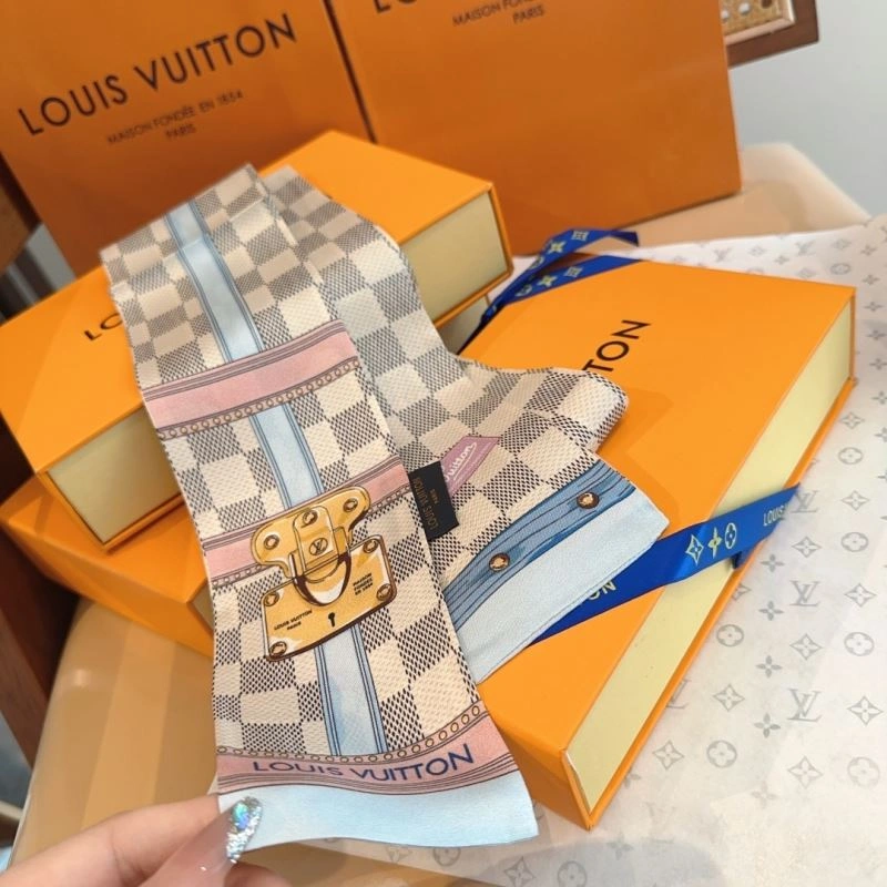 Louis Vuitton Silk Elegant 272608
