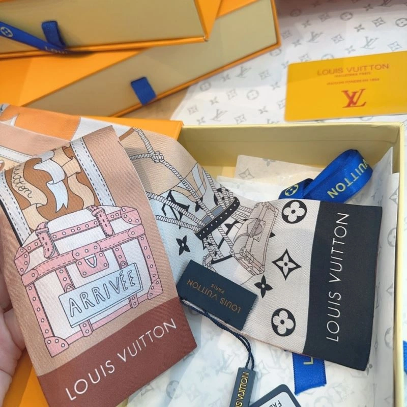 Louis Vuitton Silk OdorResistant 272578