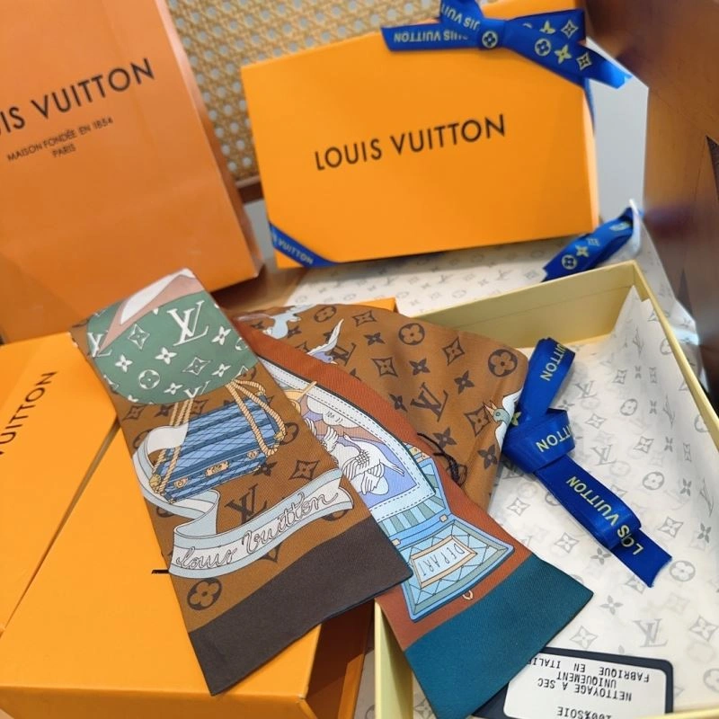 Louis Vuitton Silk SunProtective 272575
