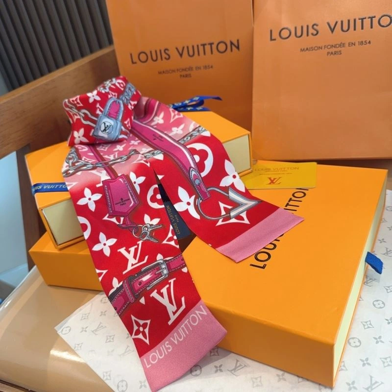 Louis Vuitton Silk UrbanStyle 272600