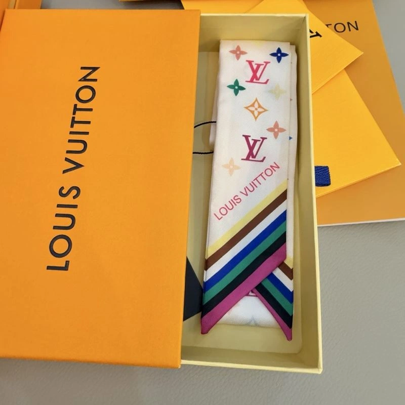 Louis Vuitton Silk NewStyle 272574