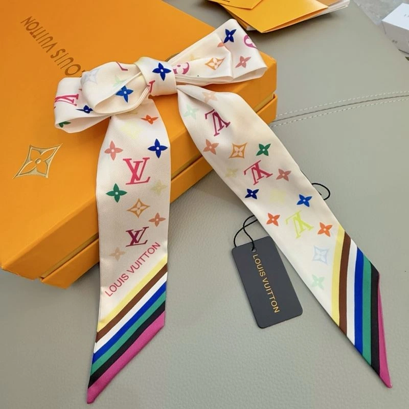 Louis Vuitton Silk NewStyle 272574