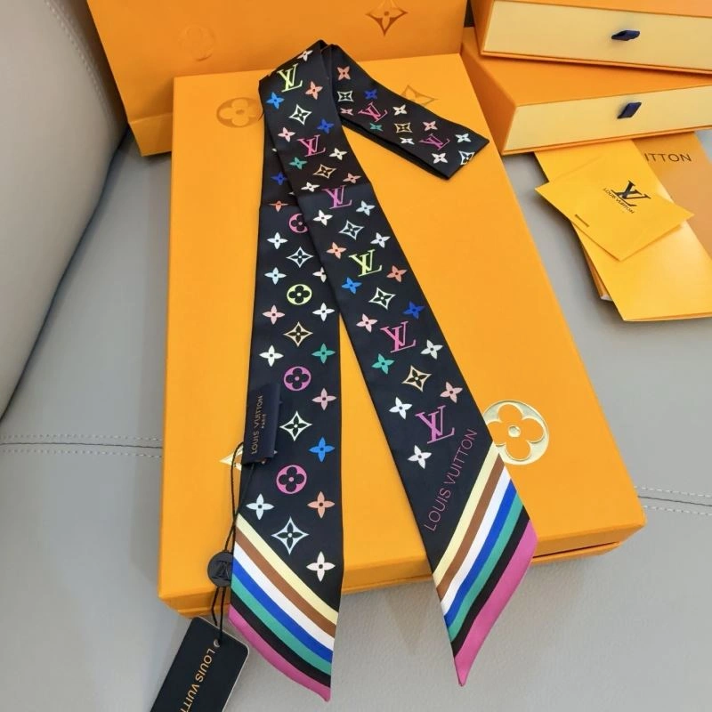 Louis Vuitton Silk Practical 272573