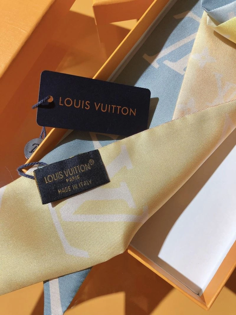 Flexible Louis Vuitton Silk 272557