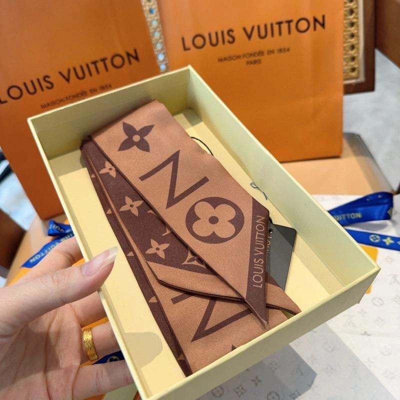 Louis Vuitton Silk Fashionable 272551