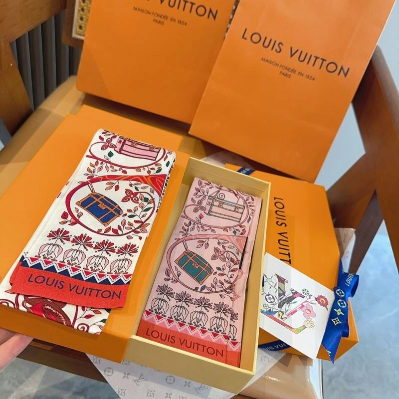 MultiPurpose Louis Vuitton Silk 272563