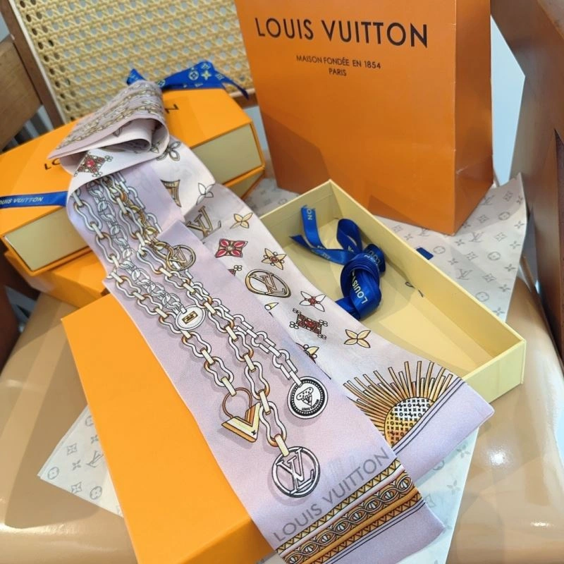 MultiPurpose Louis Vuitton Silk 272553