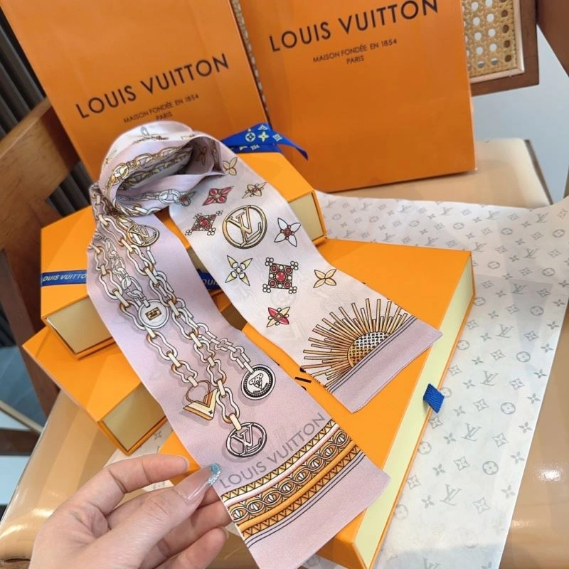MultiPurpose Louis Vuitton Silk 272553
