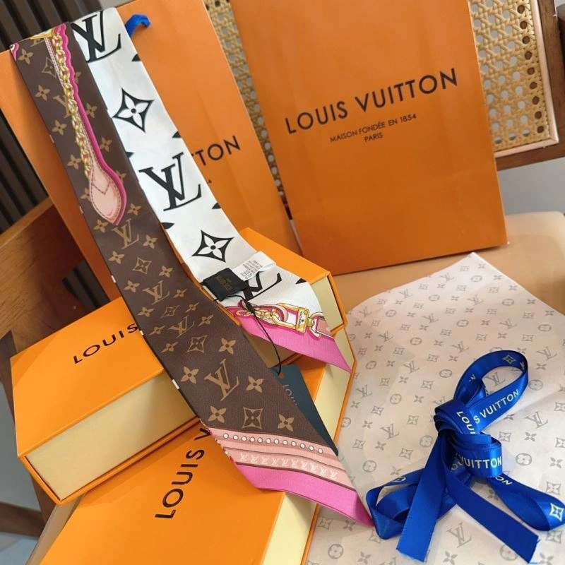 Durable Louis Vuitton Silk 272569