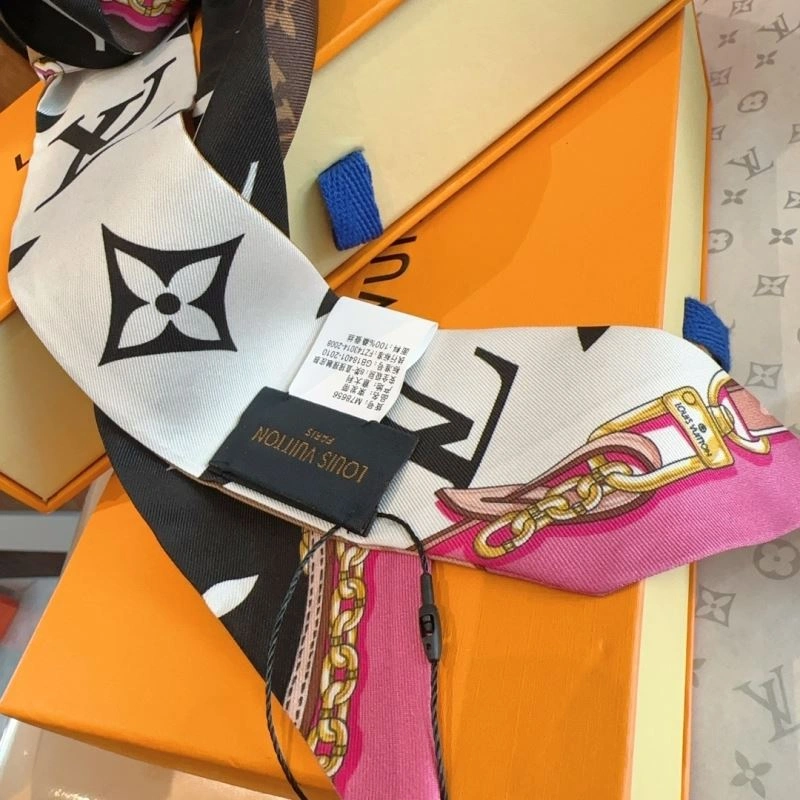 Durable Louis Vuitton Silk 272569