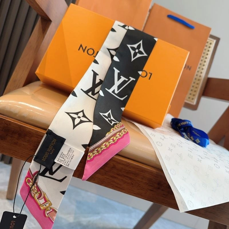 Durable Louis Vuitton Silk 272569