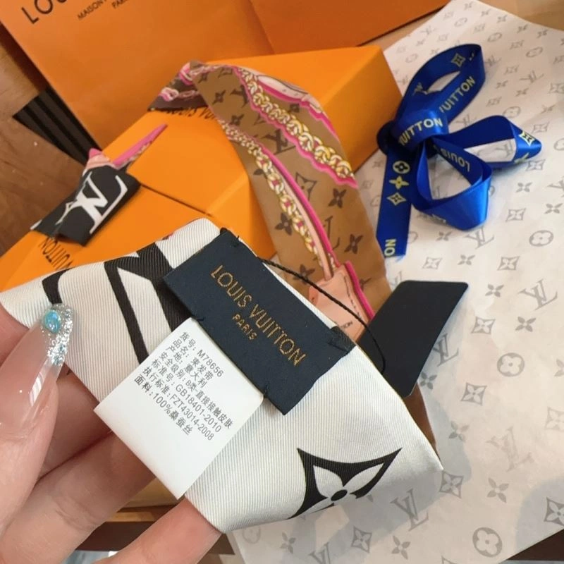 Durable Louis Vuitton Silk 272569