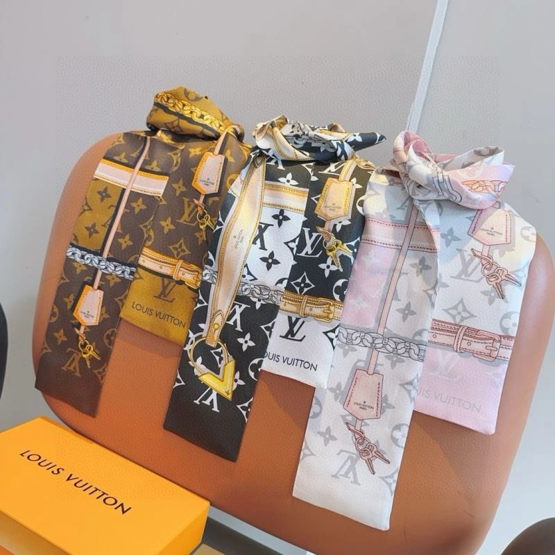 Elegant Louis Vuitton Silk 272564