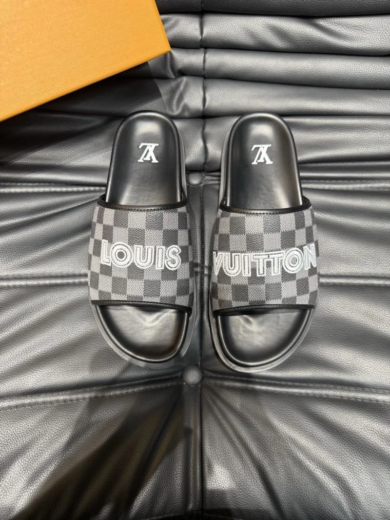 MoistureWicking Louis Vuitton Slippers 30721