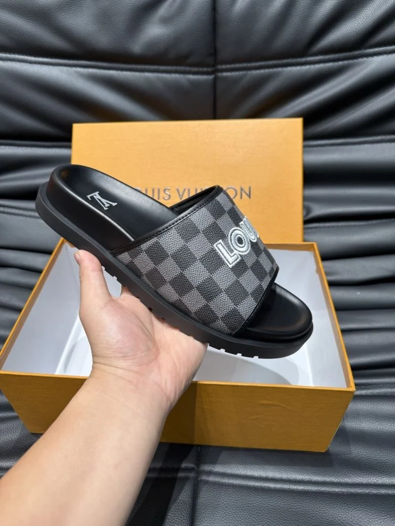 MoistureWicking Louis Vuitton Slippers 30721