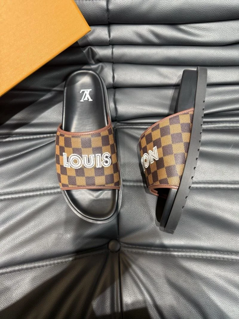 Louis Vuitton Slippers Sophisticated 30708