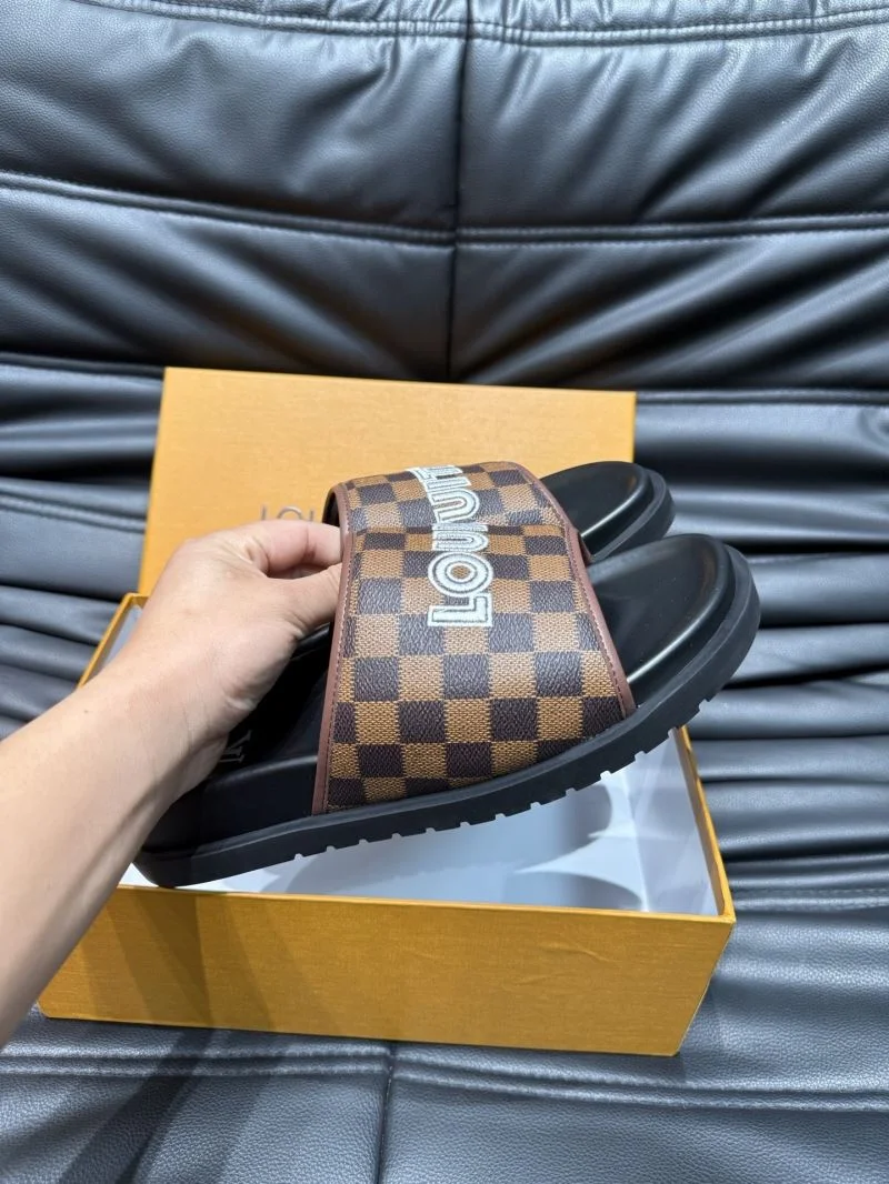 Louis Vuitton Slippers Sophisticated 30708